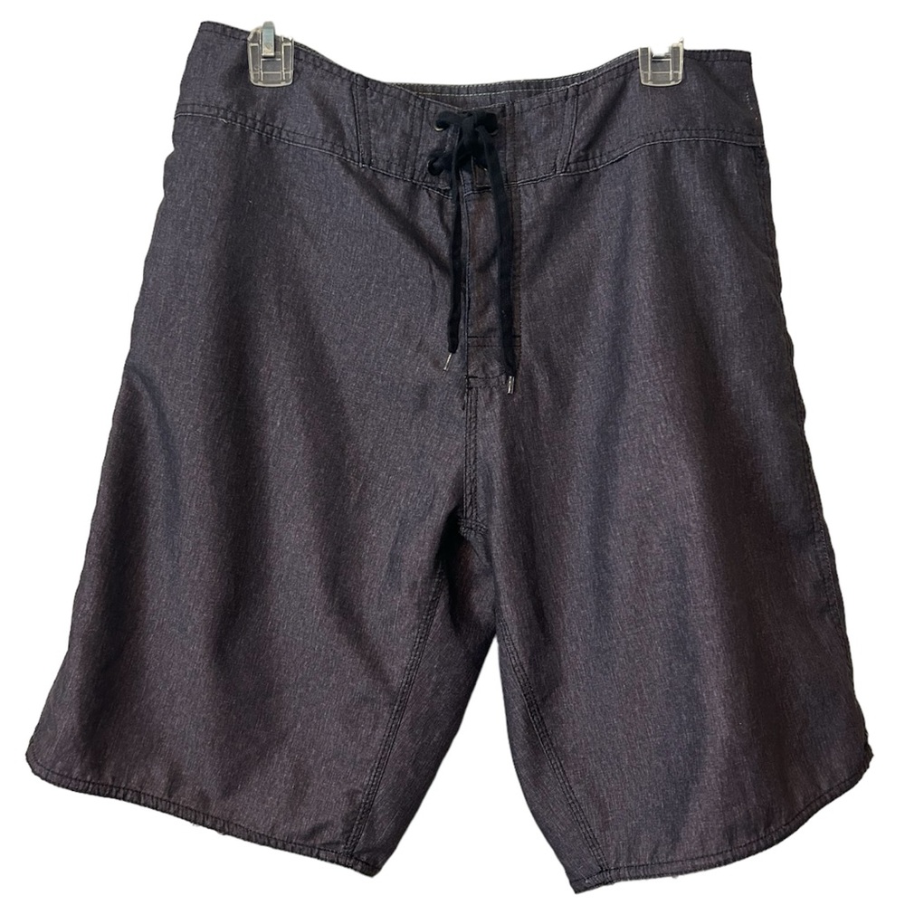 Burnside Hybrid Board Shorts Size
32 EUC